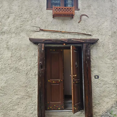 Apartament Hostdomus - La Casa Dello Gnomo *